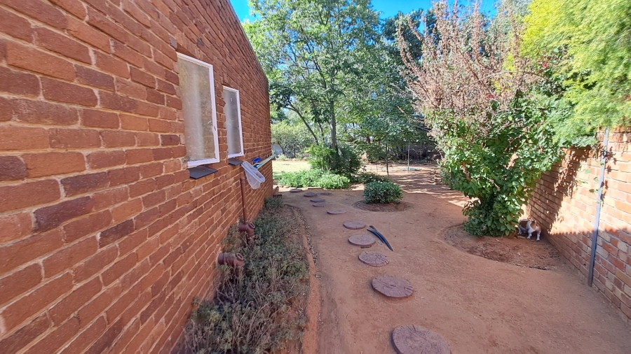 3 Bedroom Property for Sale in Heuwelsig Free State